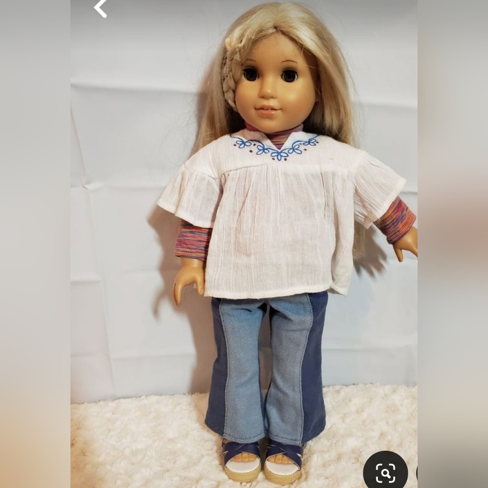 AMERICAN GIRL DOLL
